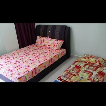 Coral Homestay Pekan Pangkor Exterior foto